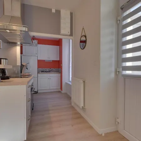 Maison Renovee Avec Terrasse A 400m Des Thermes Et Du Centre, - Fr-1-608-140